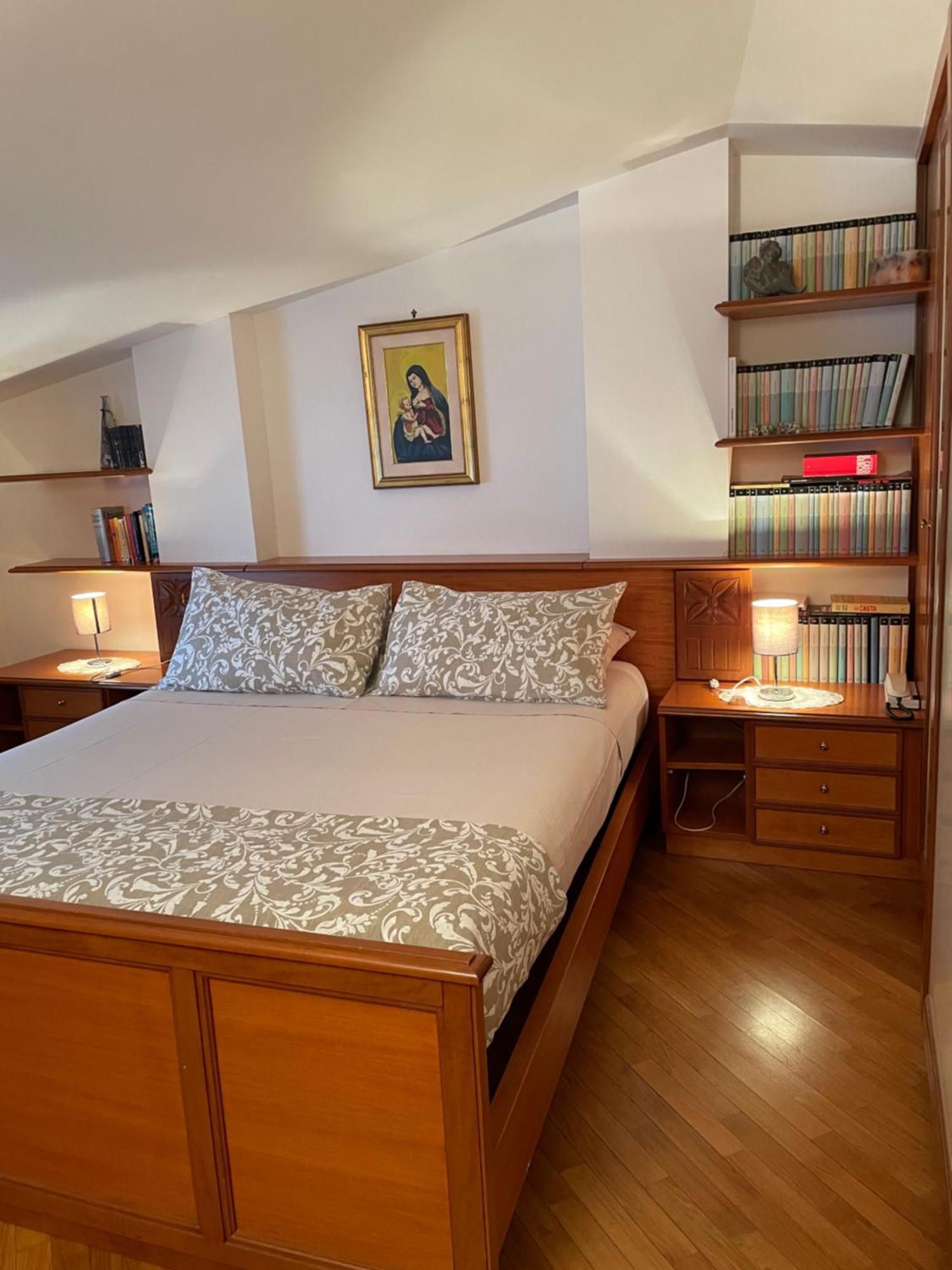 La Casa Nel Cortile Apartment กัสเตลบูโอโน ภายนอก รูปภาพ