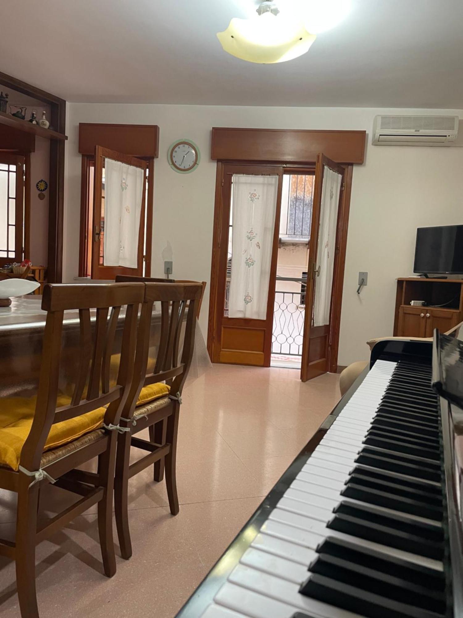 La Casa Nel Cortile Apartment กัสเตลบูโอโน ภายนอก รูปภาพ