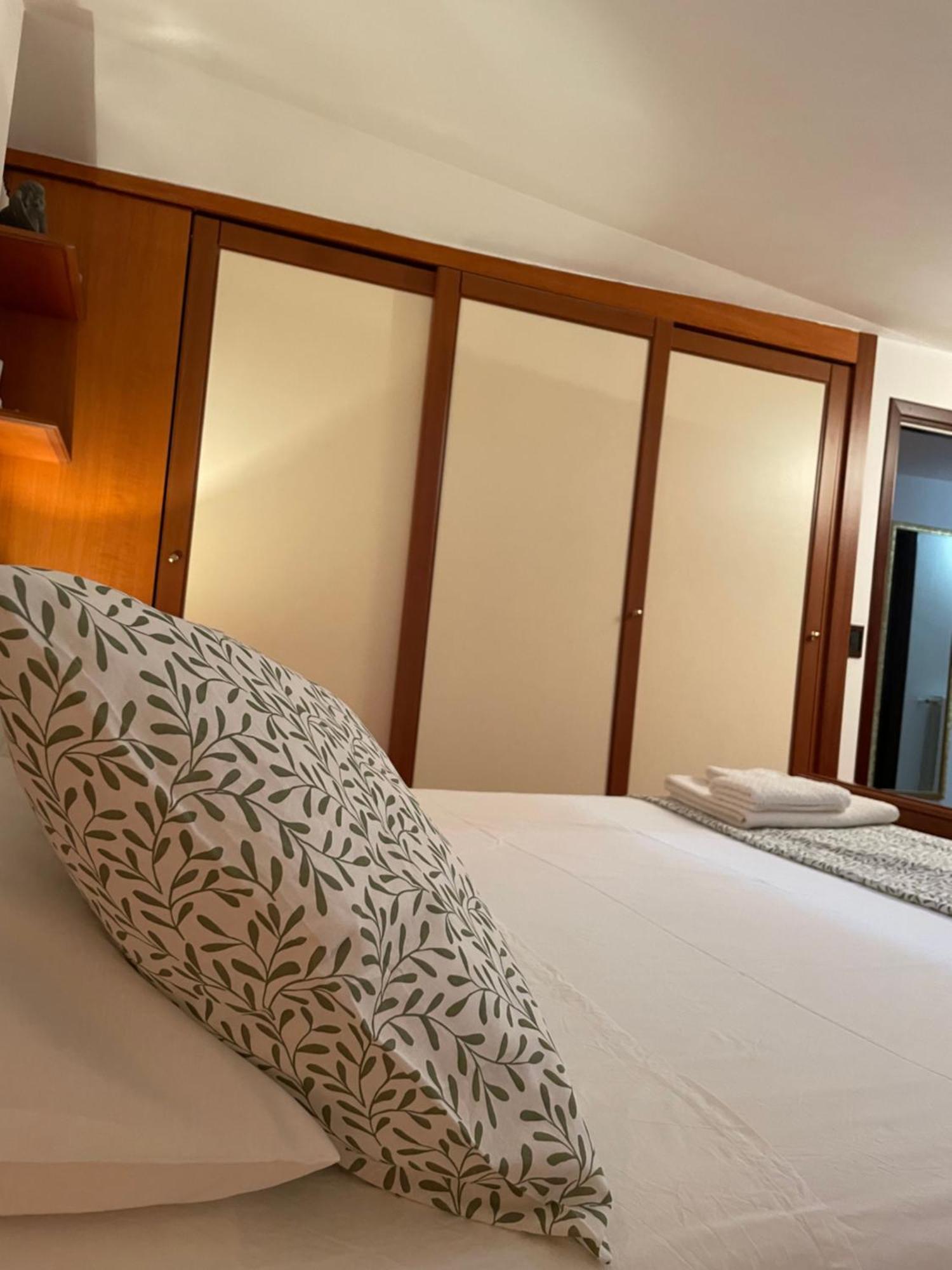 La Casa Nel Cortile Apartment กัสเตลบูโอโน ภายนอก รูปภาพ