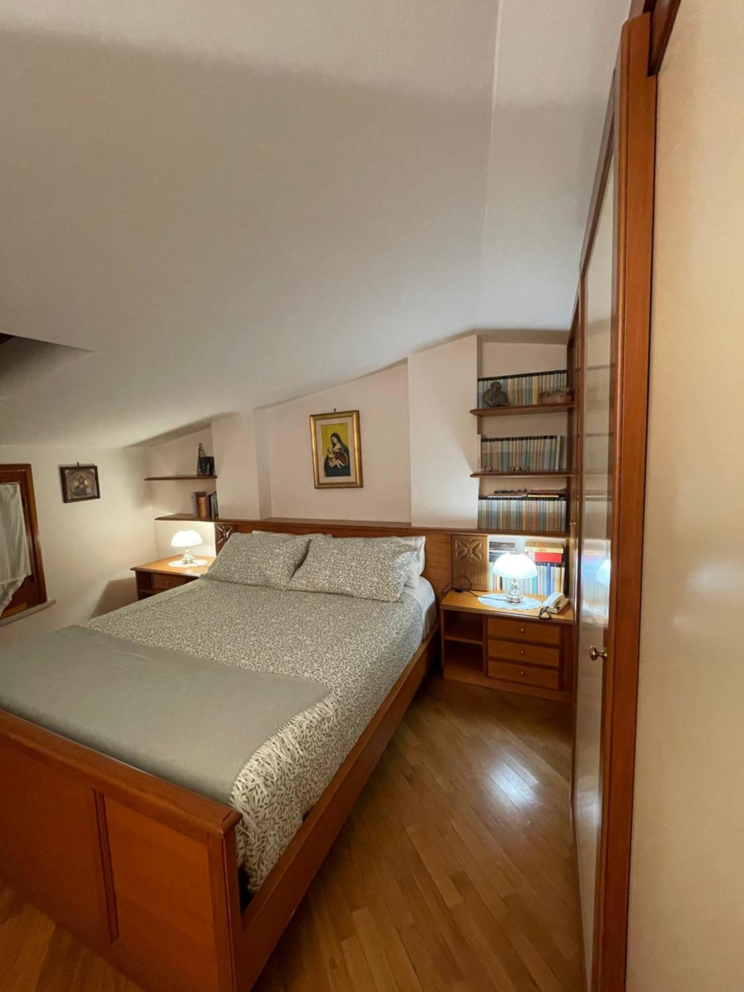 La Casa Nel Cortile Apartment กัสเตลบูโอโน ภายนอก รูปภาพ